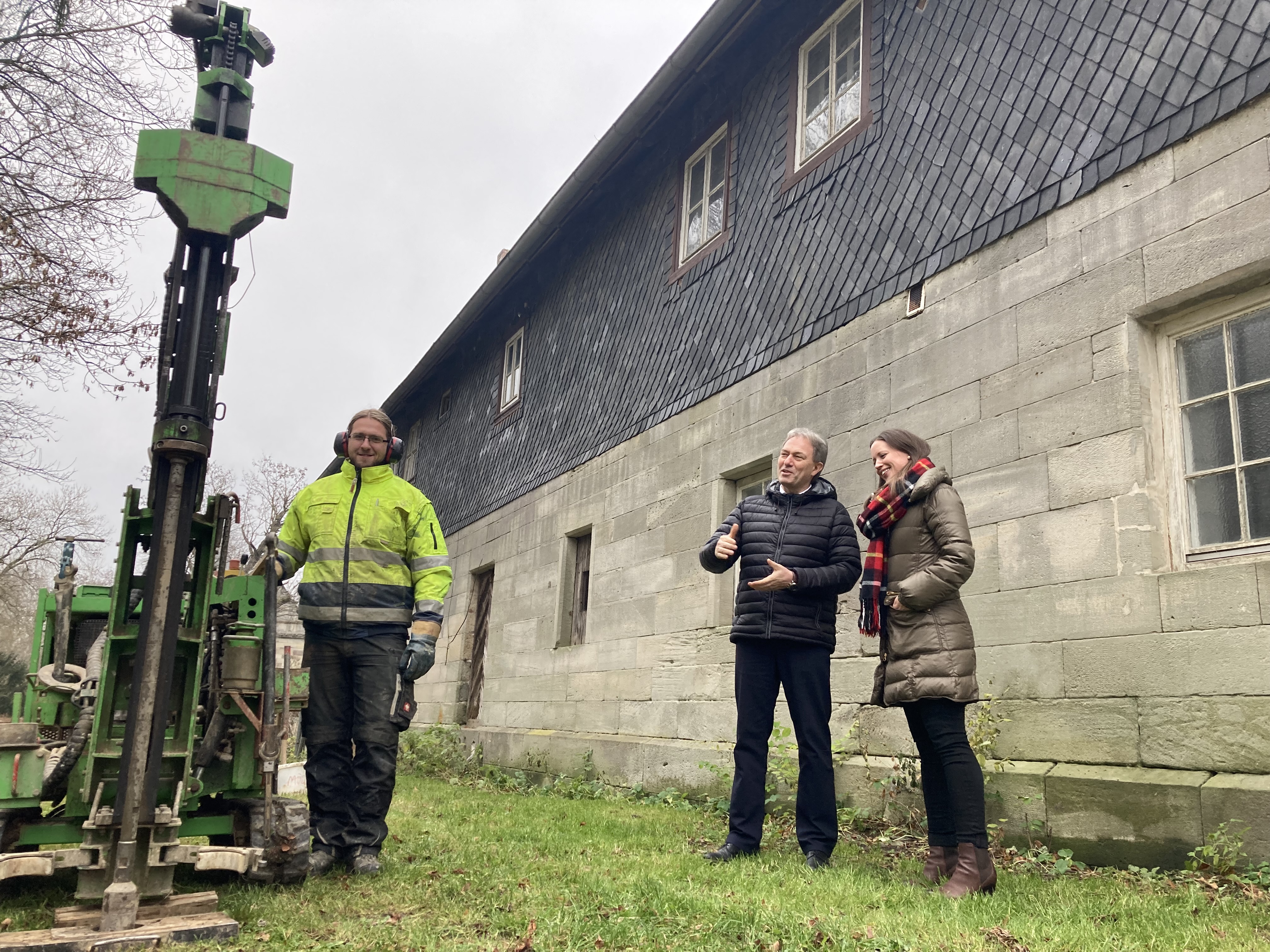 Bodenbohrungen am Wasserschloss in Mitwitz