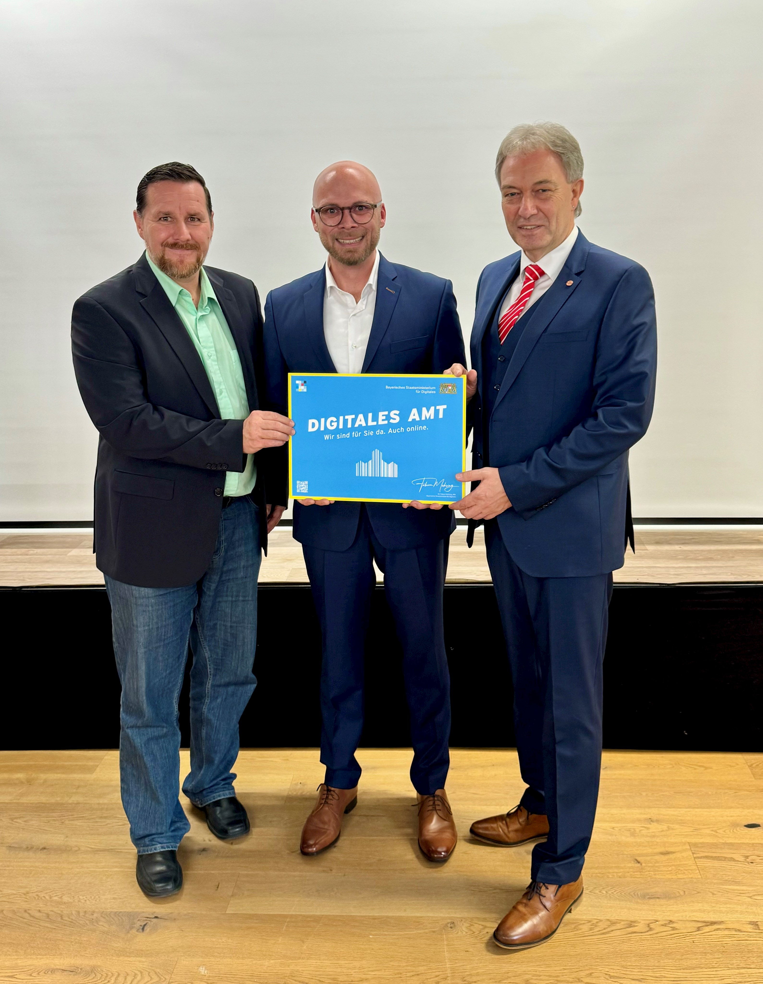 Digitalminister Mehring zeichnet Bayerns digitale Vorreiter aus 