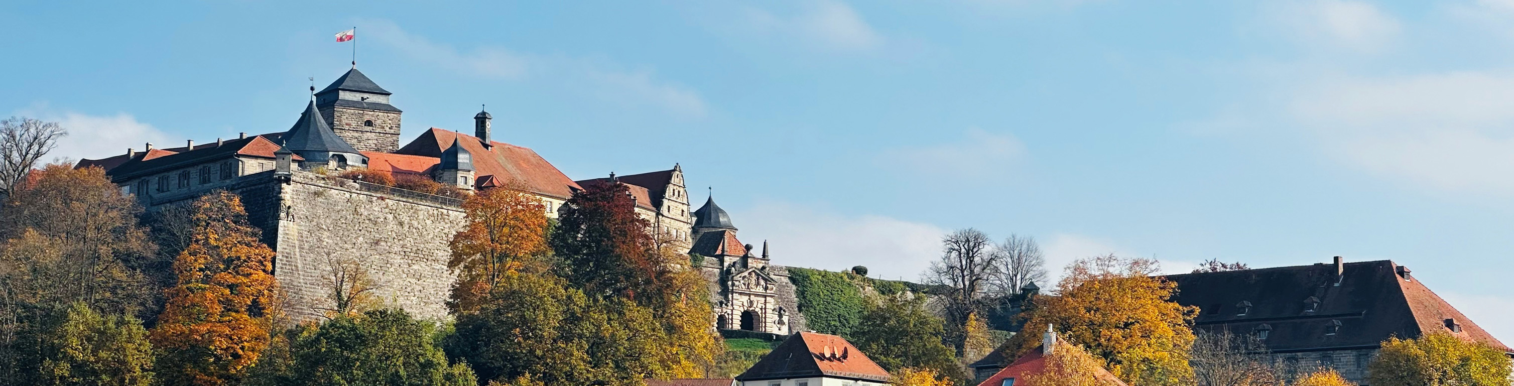 Leider haben wir keinen Alternativtext zu diesem Bild. Wir arbeiten daran und bitten um Ihr Verständnis.