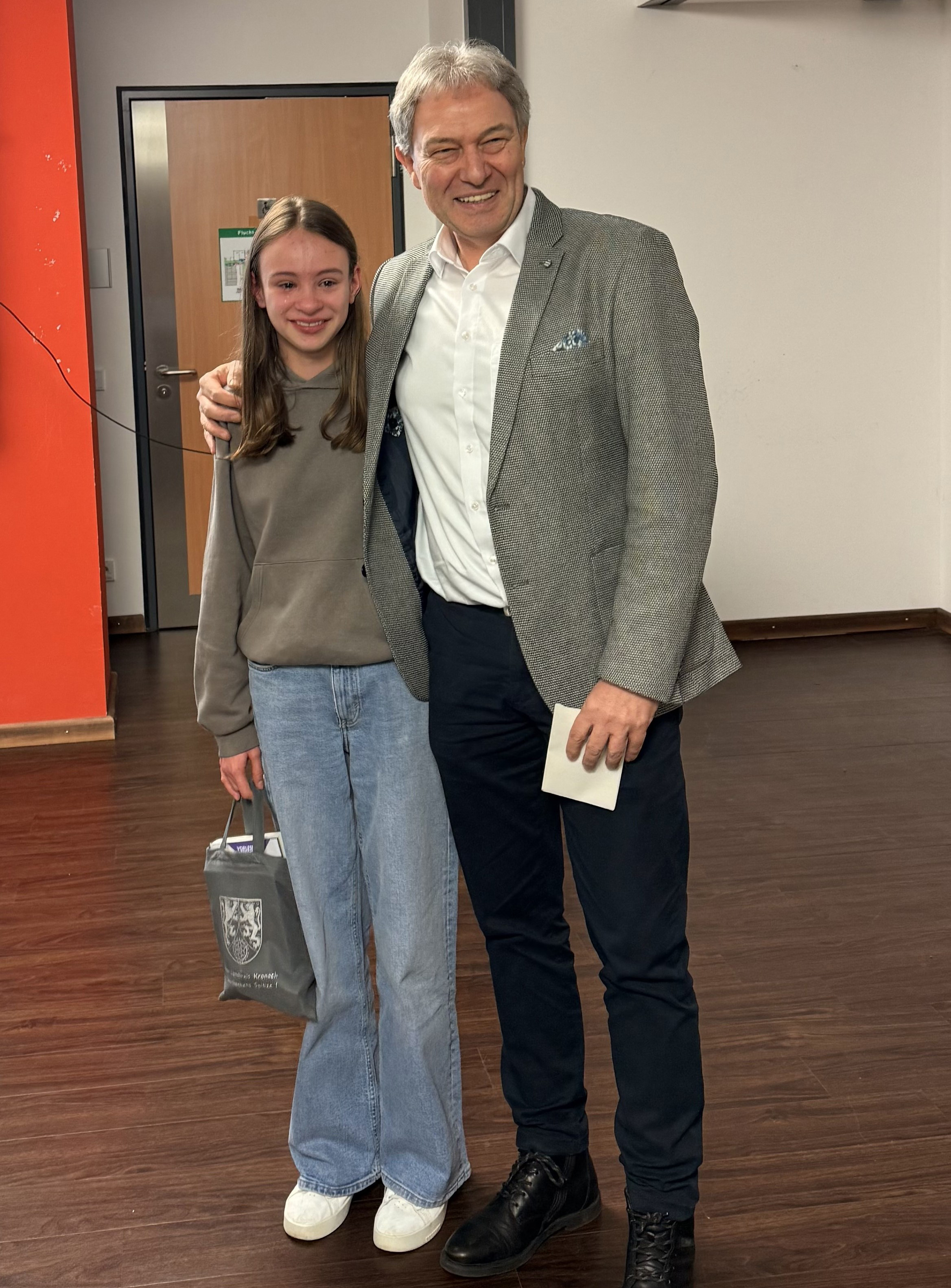 Lea Welscher gewinnt den Kreisentscheid im Vorlesewettbewerb 