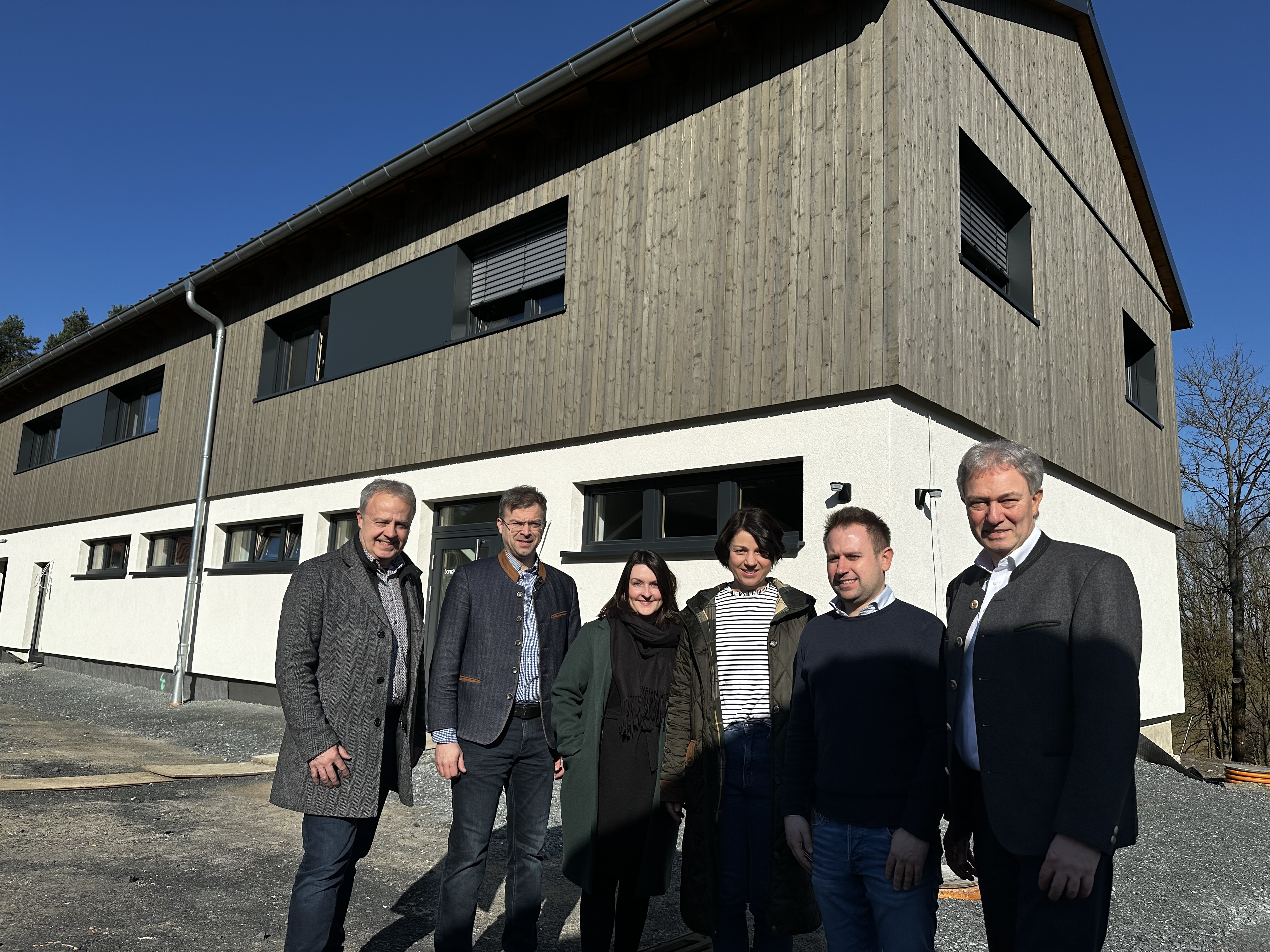 Kreisbauhof Birkach nachhaltig und  modern erweitert und saniert