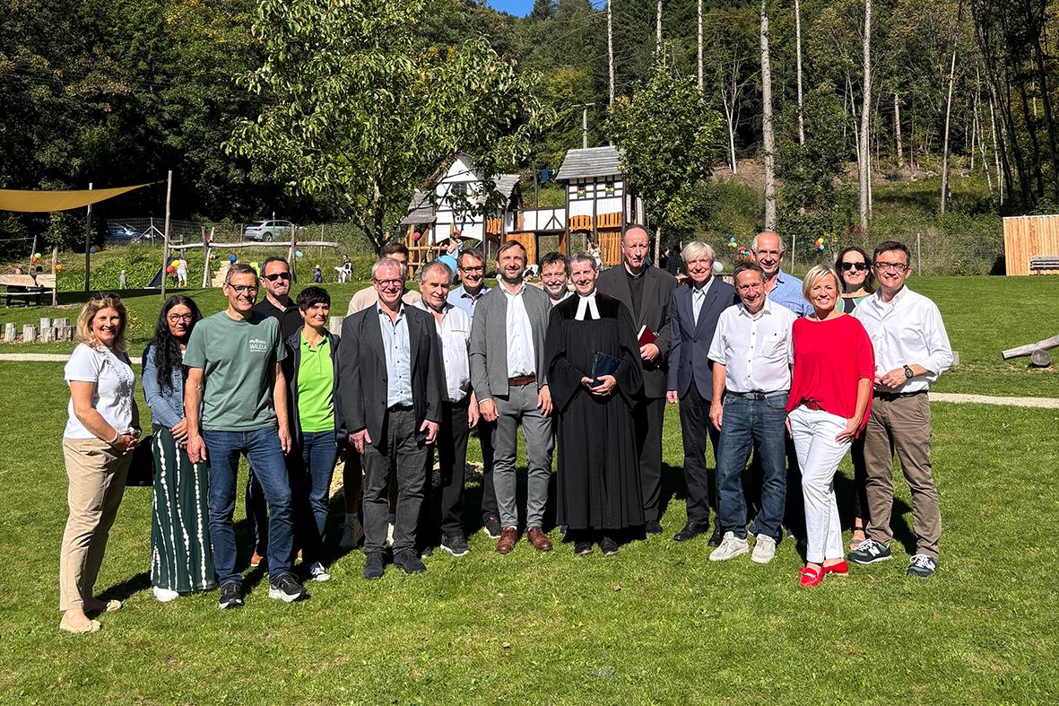 Gruppenbild Einweihung 19092025 Gruppenbild Einweihung 19092025
