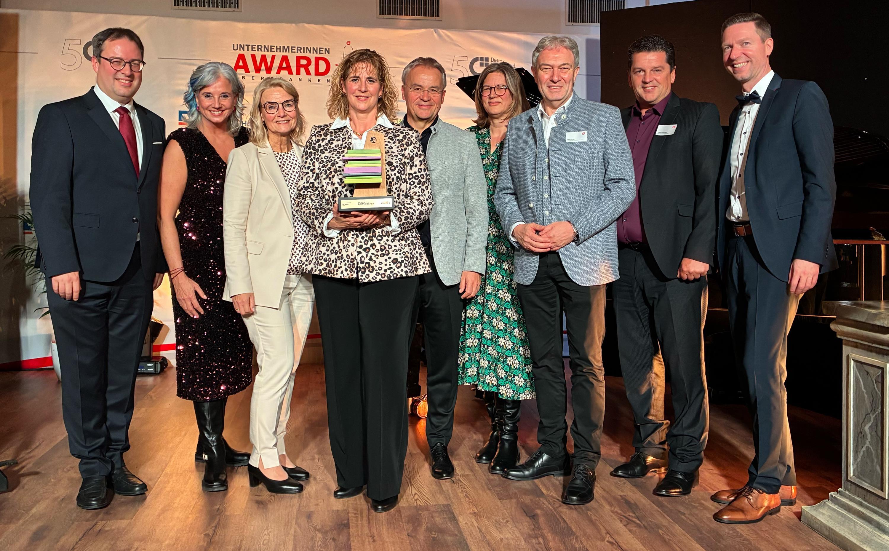 2025-11-18 Unternehmerinnen-Award Höfer 2