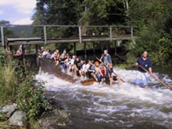Floßfahrt auf der Wilden Rodach